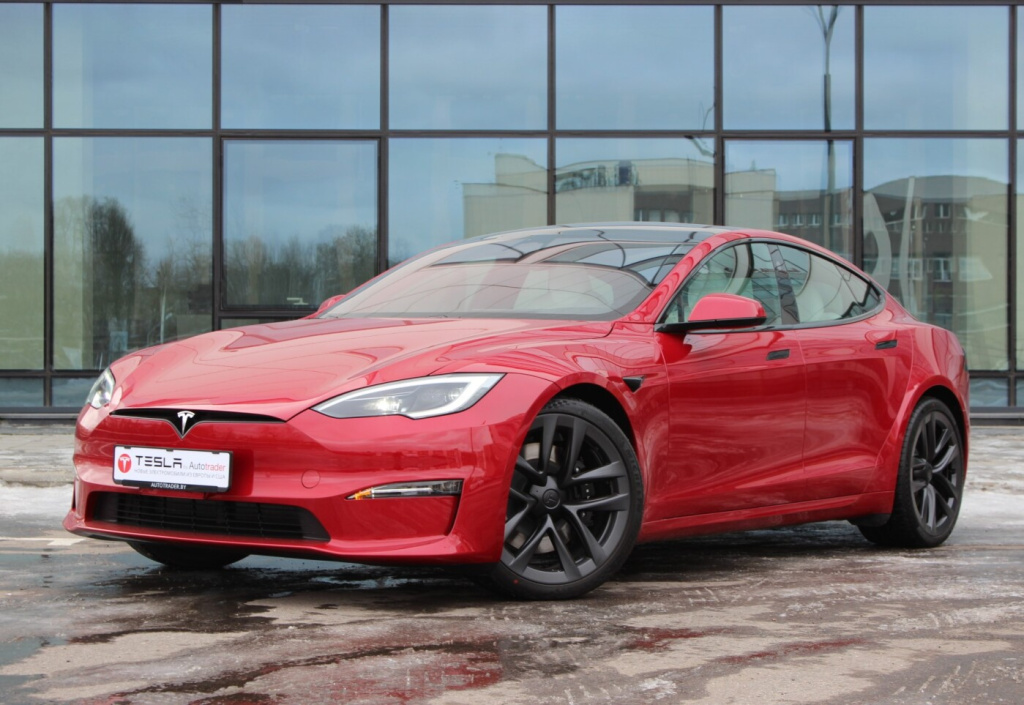 Tesla Model S Plaid