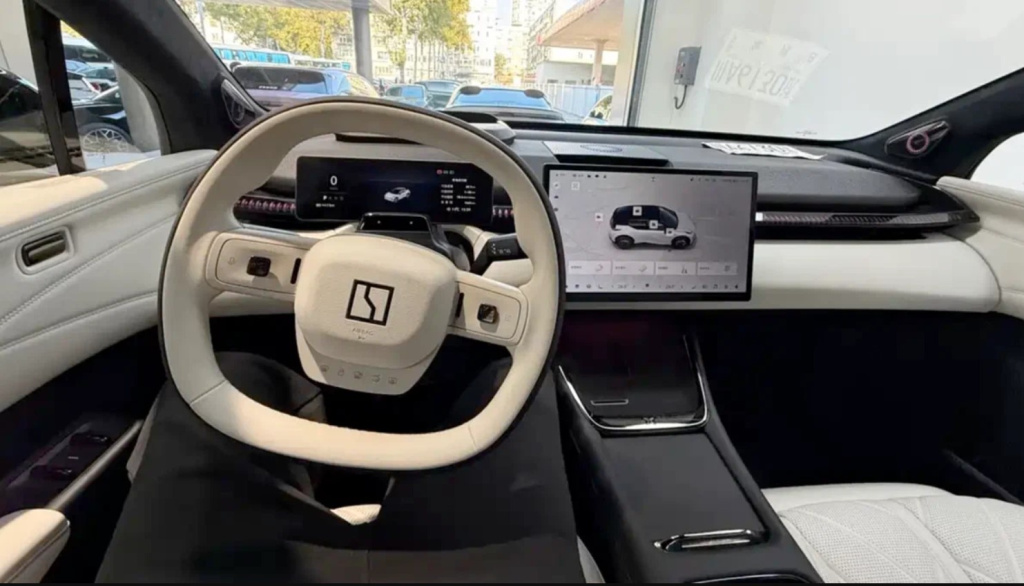 Инсайдерская фотография салона Zeekr X Интерьер рестайлингового Zeekr X