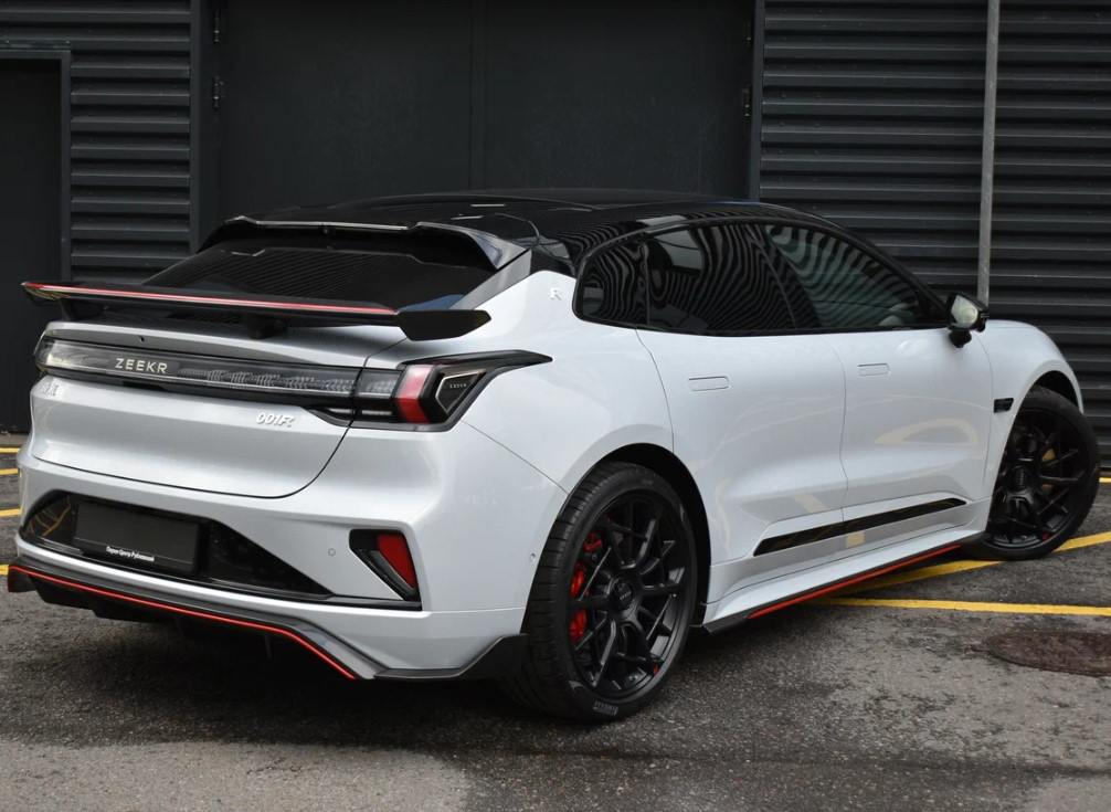 Максимальная комплектация Зикр 001 Zeekr 001 FR